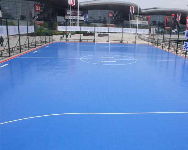 mat for badminton court