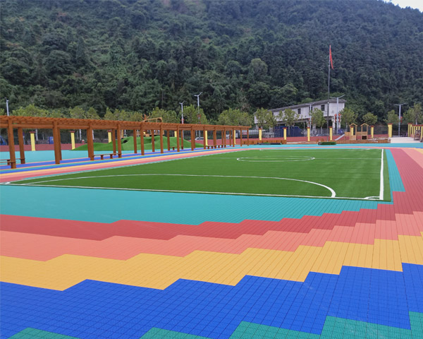 Cost-Effective and Stylish Options for Vinyl Click Flooring in Modern Home Designs