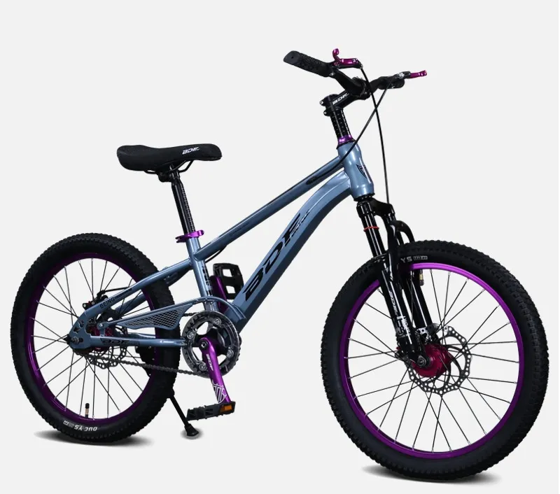 Three-Wheeled Atom Scooter for Enhanced Stability and Fun Riding Experience