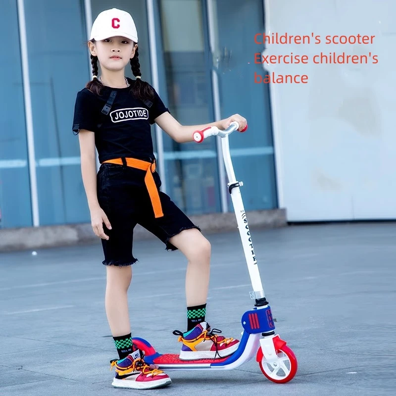 Three-Wheel Scooter for Enhanced Stability and Fun Riding Experience