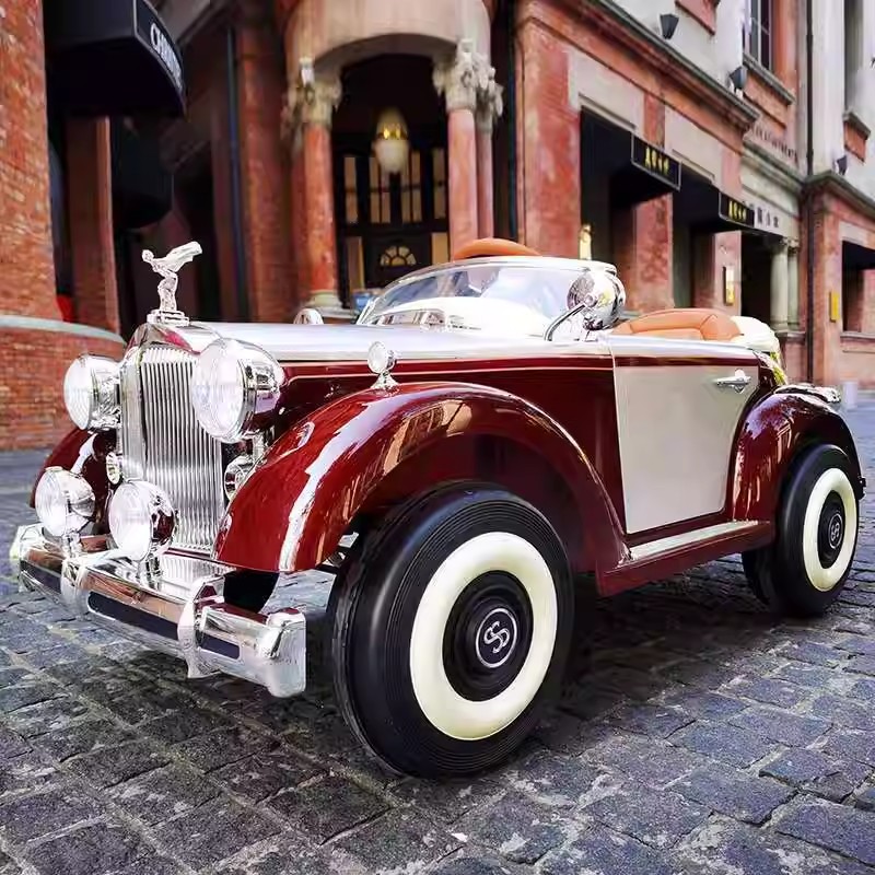 Compact and Durable Three-Wheel Scooter for Easy Maneuverability and Fun Riding