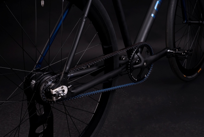 Elastyczne pasy gumowe do zastosowań przemysłowych i transportowych