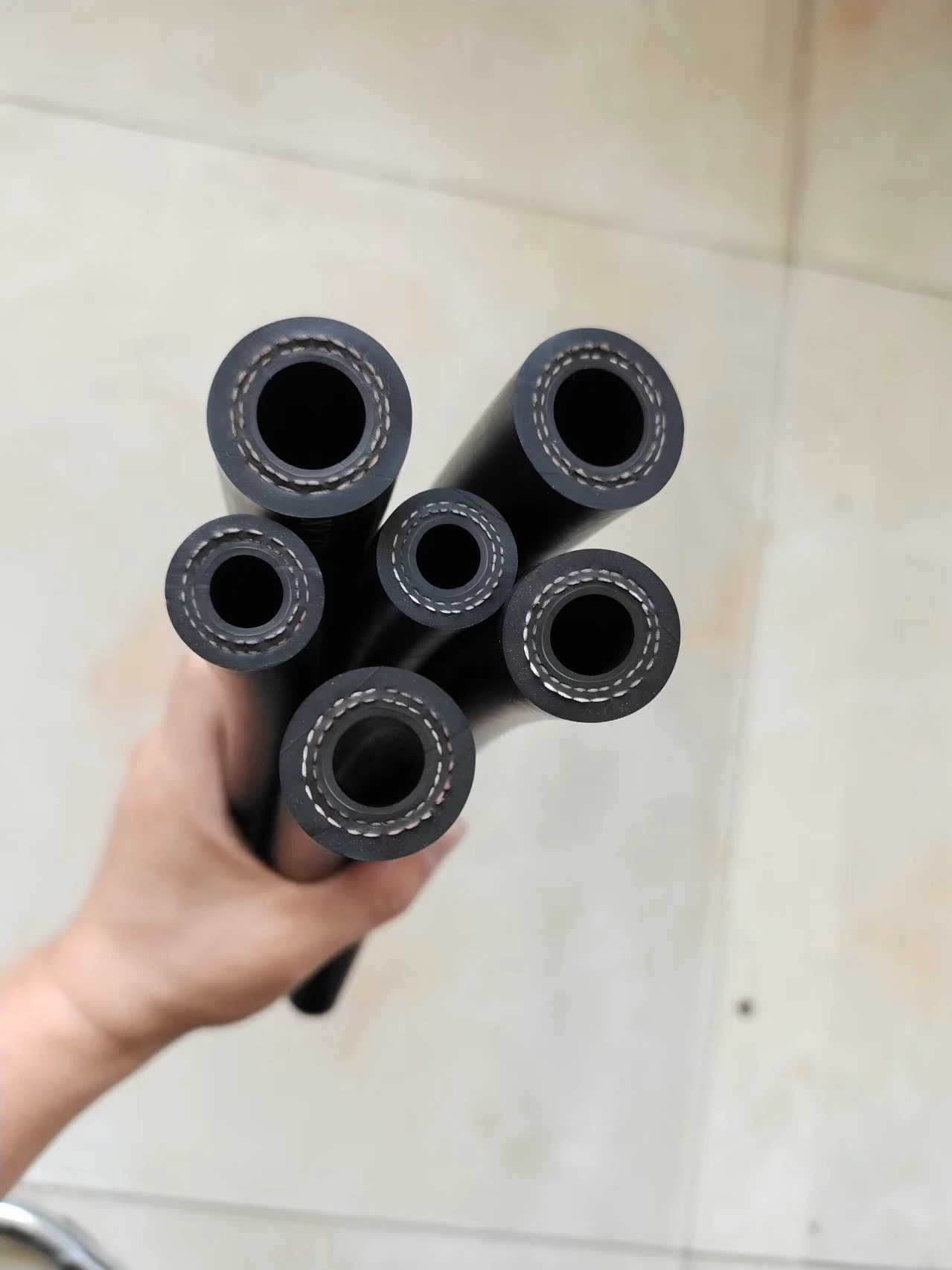 अनुकूल आक लाइन बनाइएको छ ।