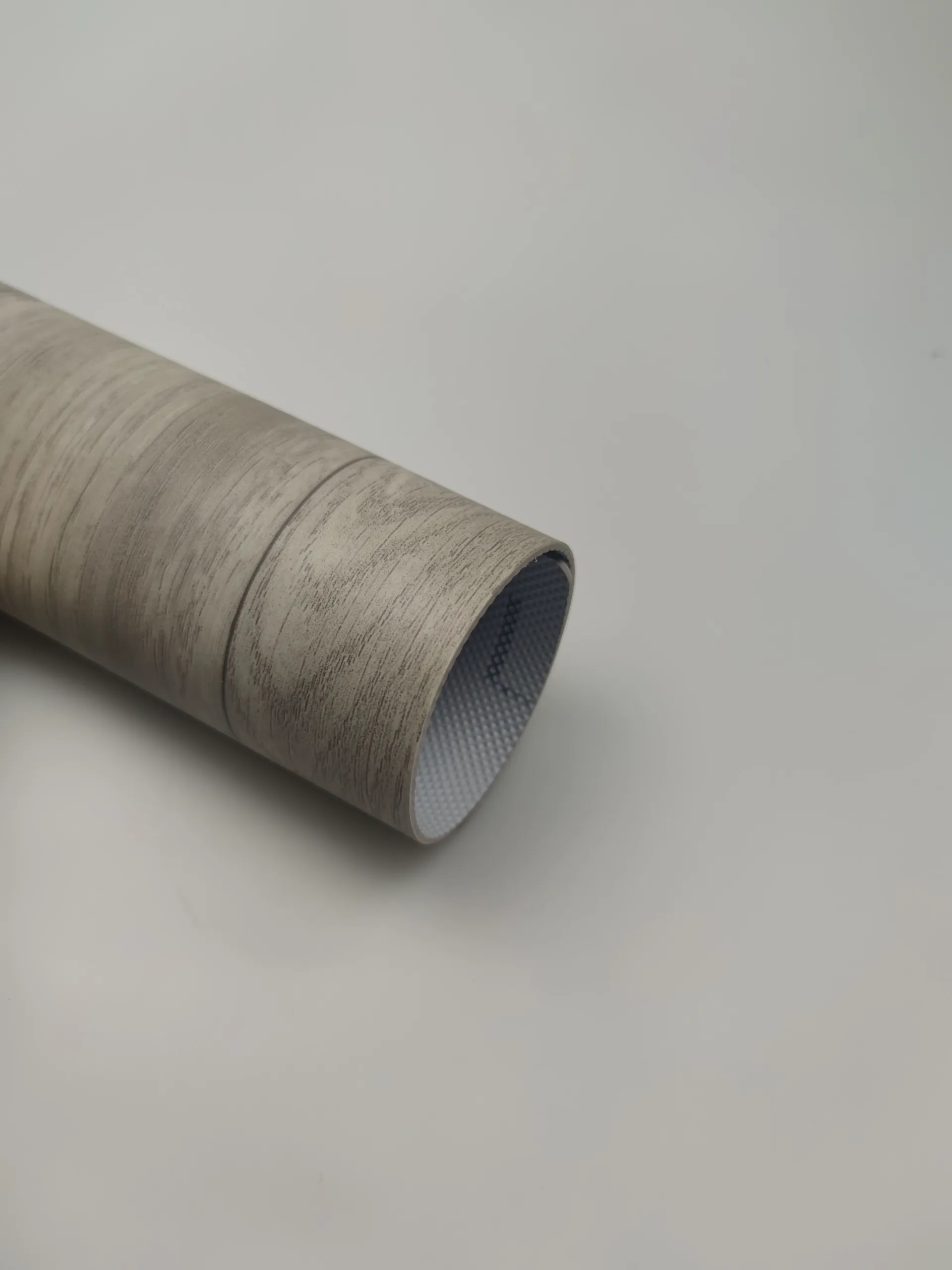 Pisos VCT: Durable, Low-Maintenance Floors—Why Choose Us?