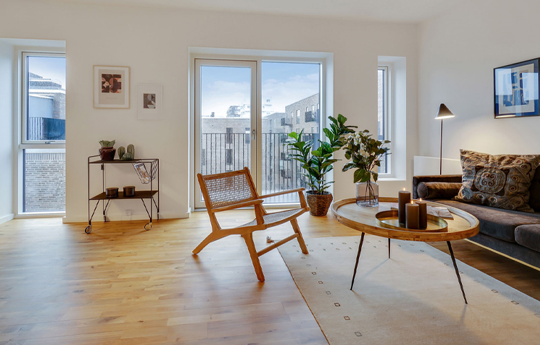 Exploring the Versatility and Uses of Vinyl Sheet Material