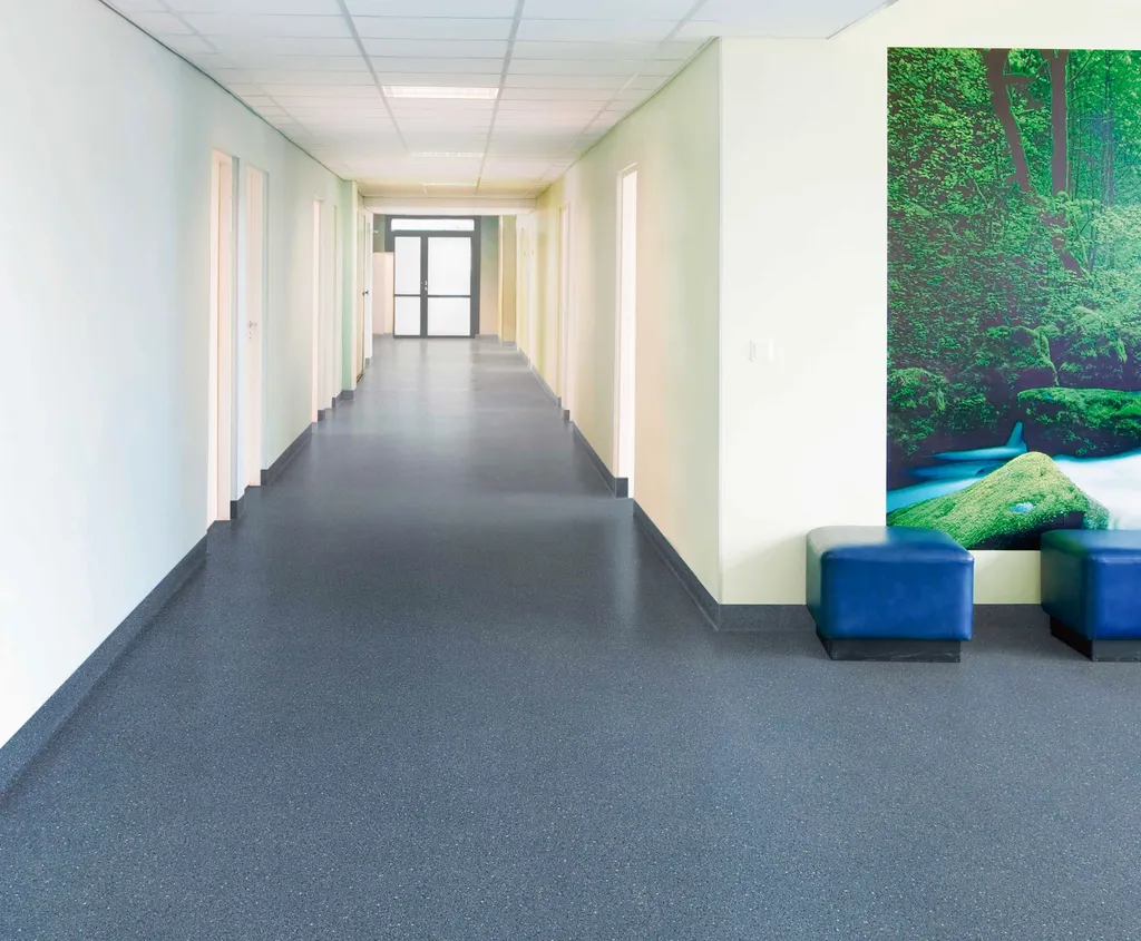 ショップフロアのフローリングびのポイントとおすすめアイデア ショップフロアのフローリングびのポイントとおすすめアイデア