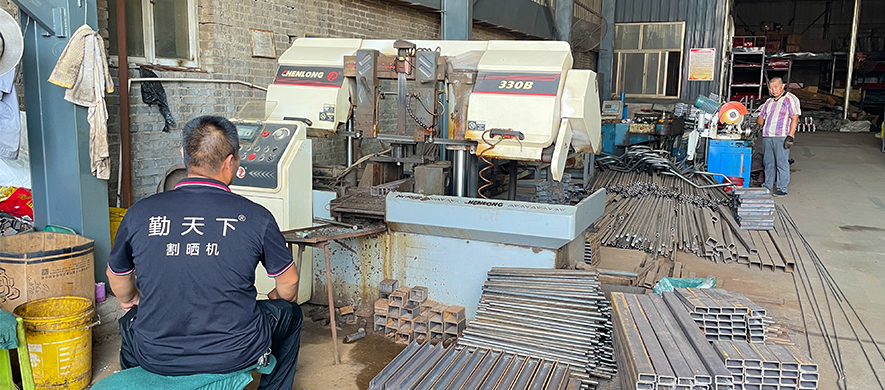 mini paddy harvester price