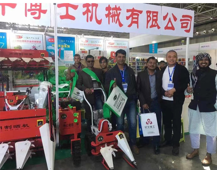 mini corn combine harvester