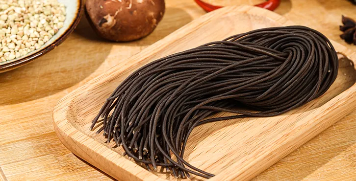 ပင်လယ်ပေါင်းတွေပါ။