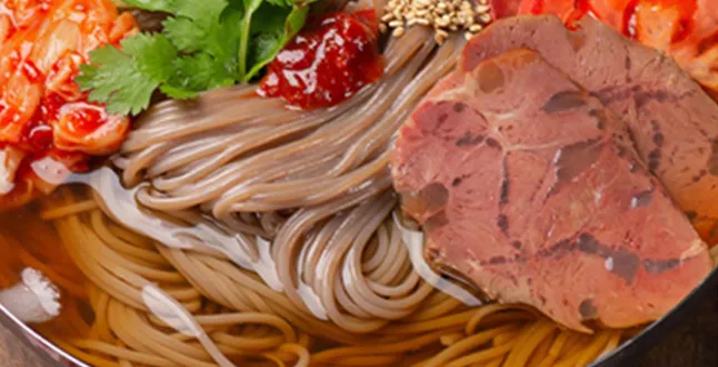 インスタントラーメンのサプライヤー。 インスタントラーメンのサプライヤー。