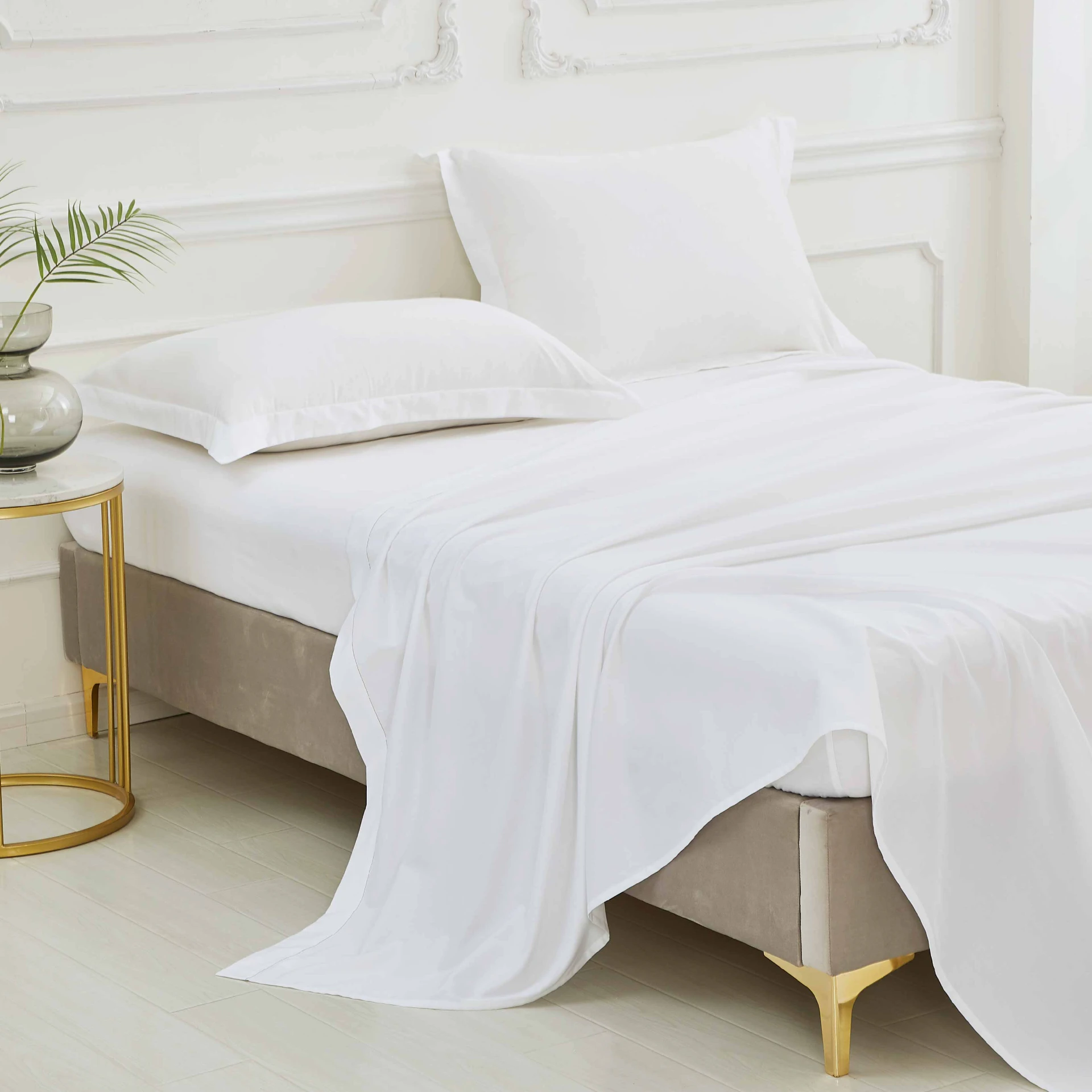 Exploring the Benefits of Linen and Bamboo Bedding for a Better Sleep Experience Exploring the Benefits of Linen and Bamboo Bedding for a Better Sleep Experience