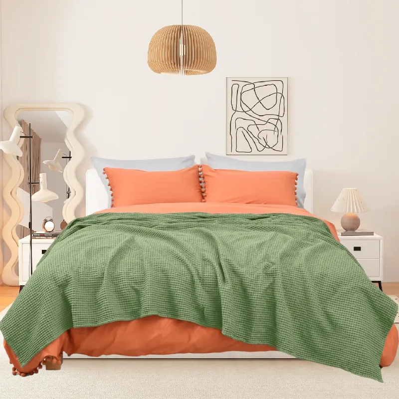 single elastic bedsheet