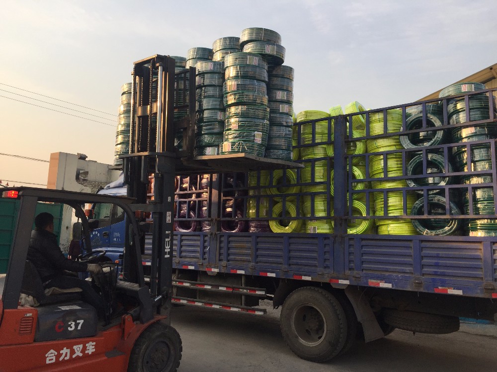 Flexible Reinforced PVC Tubing for Various Applications and Durable Performance Flexible Reinforced PVC Tubing for Various Applications and Durable Performance