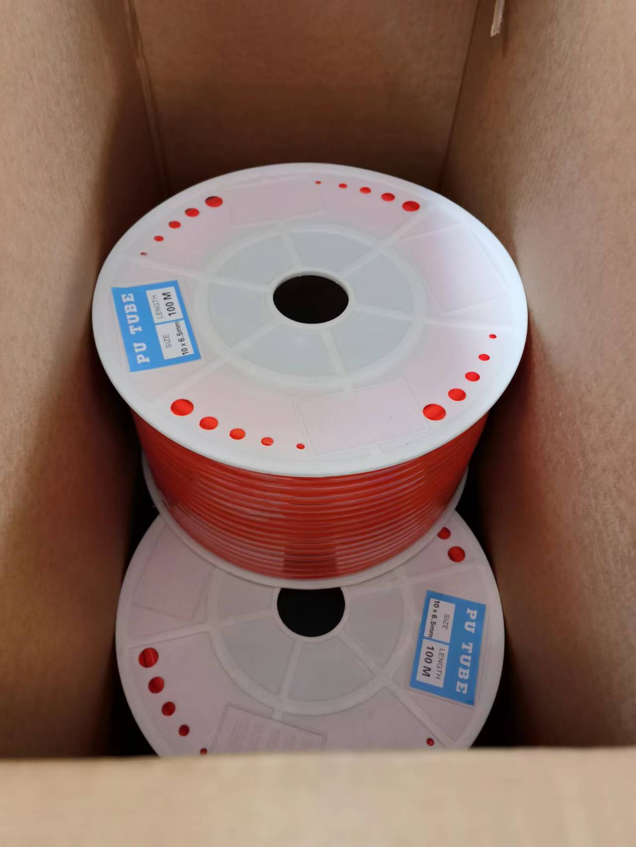 PVC tubing reinforced with wire helix for enhanced durability and flexibility