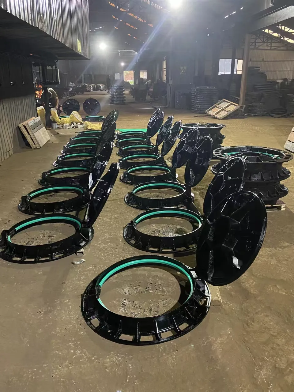 heavy duty manhole covers