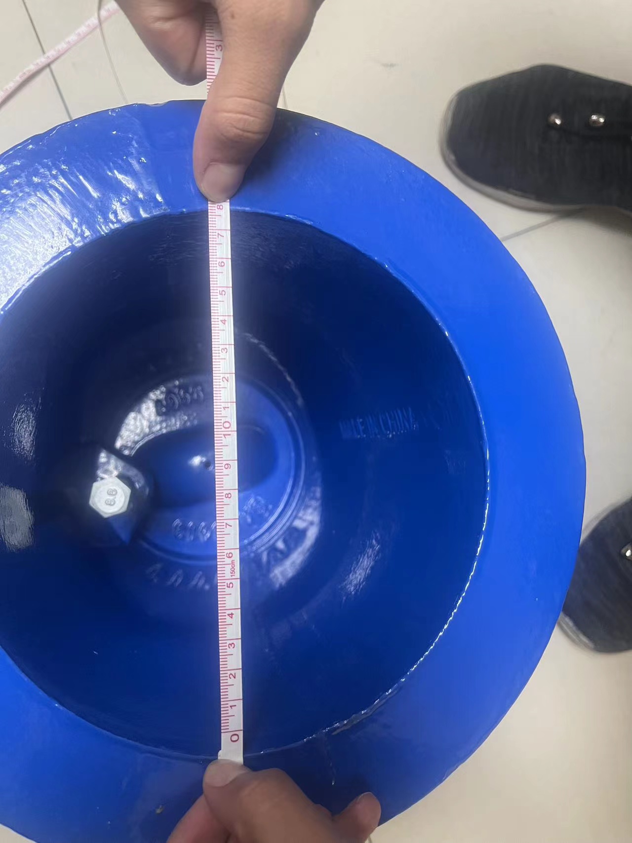 internal sealed manhole cover