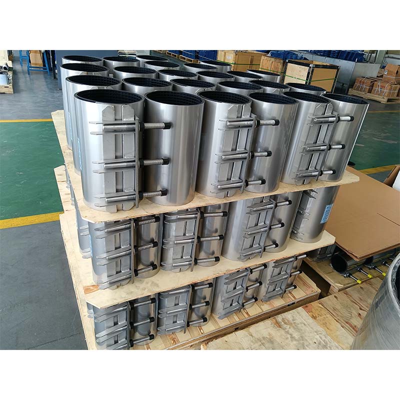 Heavy Duty Manhole Cover and Frame for Enhanced Durability and Safety Heavy Duty Manhole Cover and Frame for Enhanced Durability and Safety