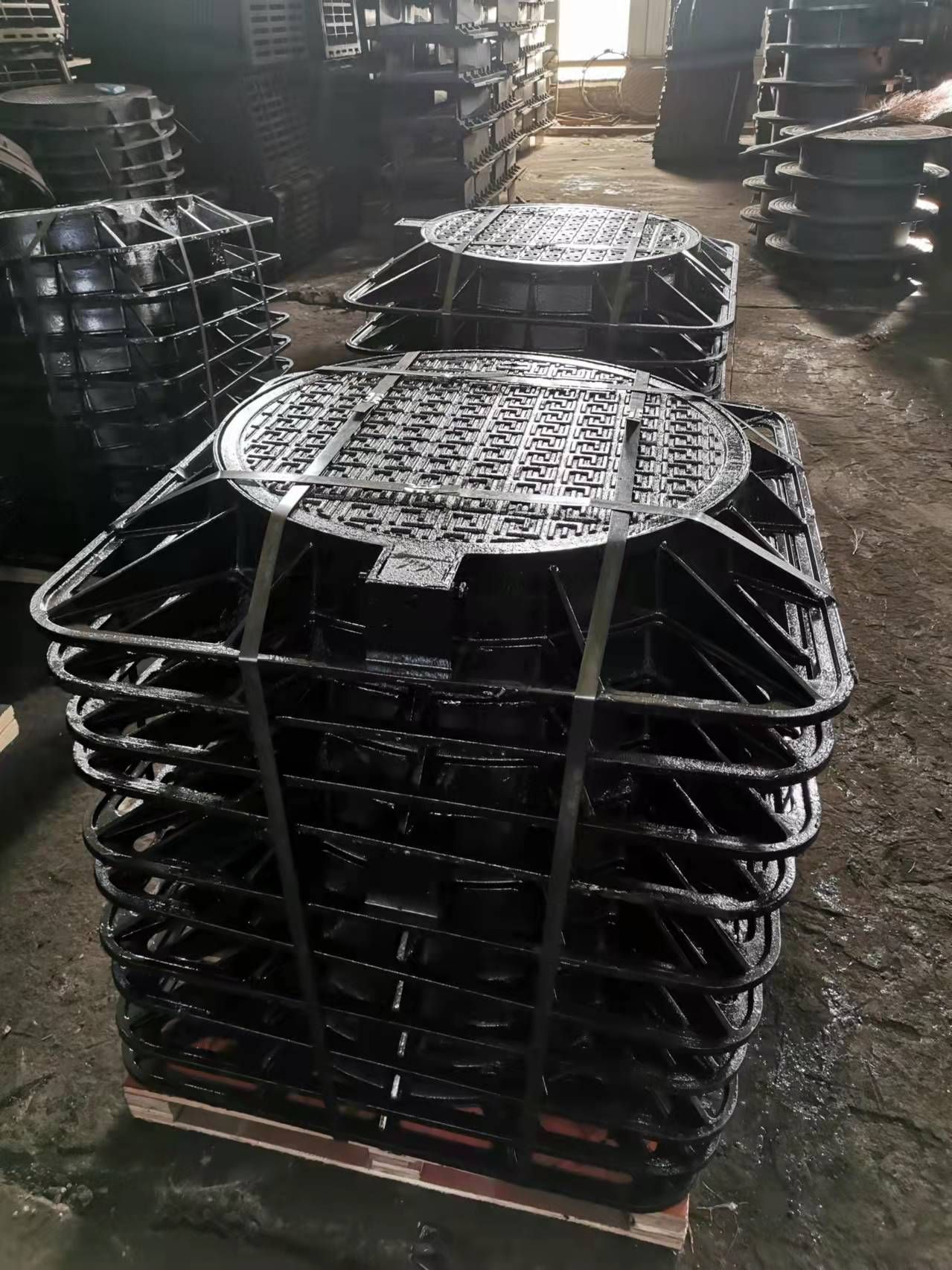 Durable Medium Duty Manhole Covers for Urban Infrastructure Solutions and Maintenance