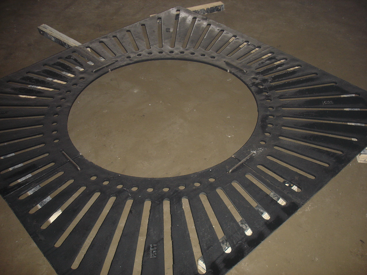 Ductile iron discs NCH2080 for concreting cover