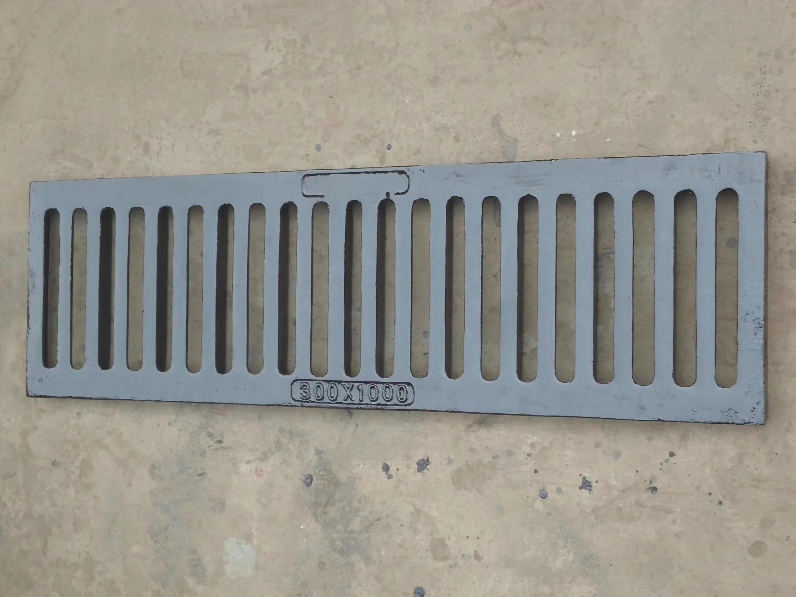monoblock manhole cover