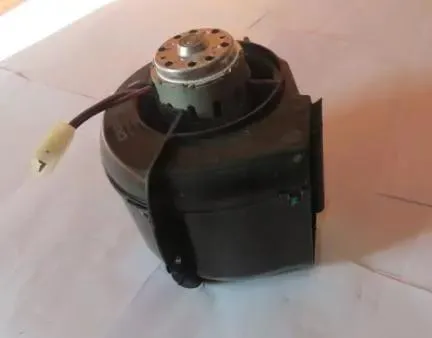 1b196b5d5d292feb2c8a4231226e7ca1_27226-EE91A-220-165.webp7