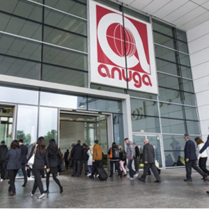 How to Create Your Own Homemade Paprika Powder from Fresh Peppers