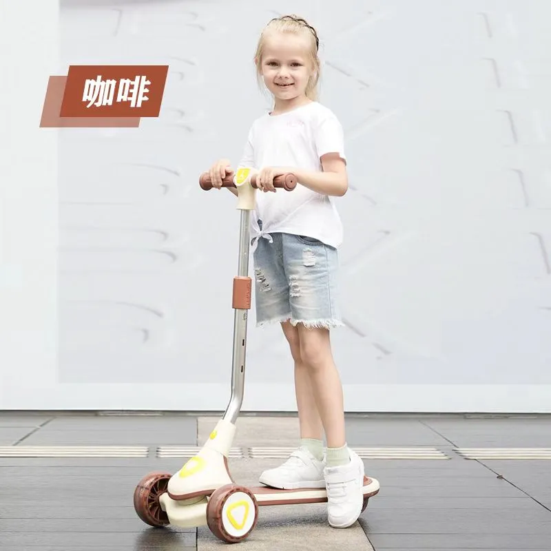 Cute scooter customizable logo children's scooter - 3-wheel?