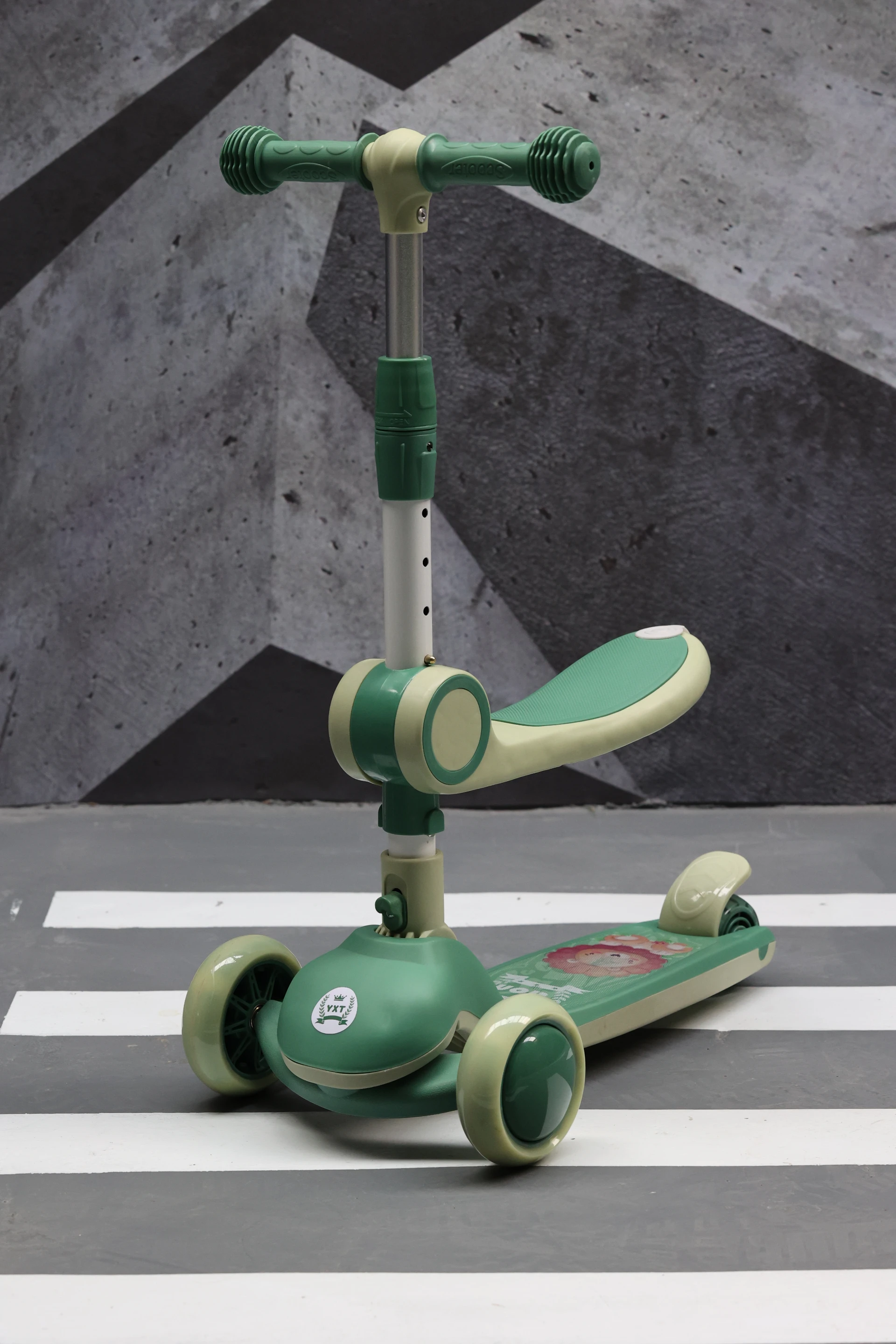 High Quality Cheap 3-Wheel Kids Scooter with LED Lights