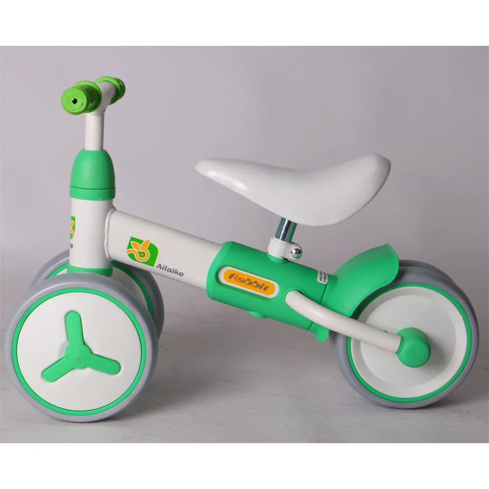 New Wholesale 3 PU Wheels Kids Foldable Kick Scooter With Light Kids Outdoor Foot Scoote