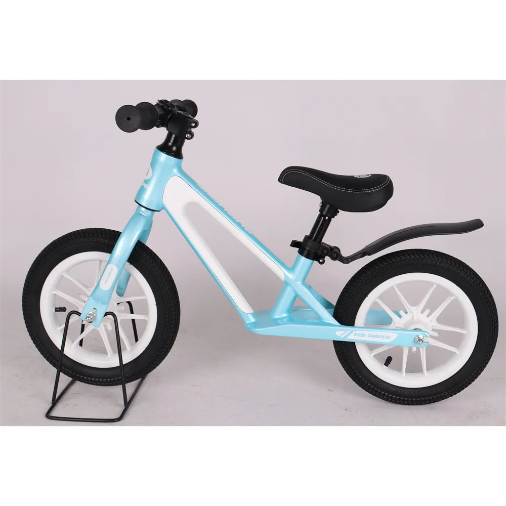 scooter with flashing wheels