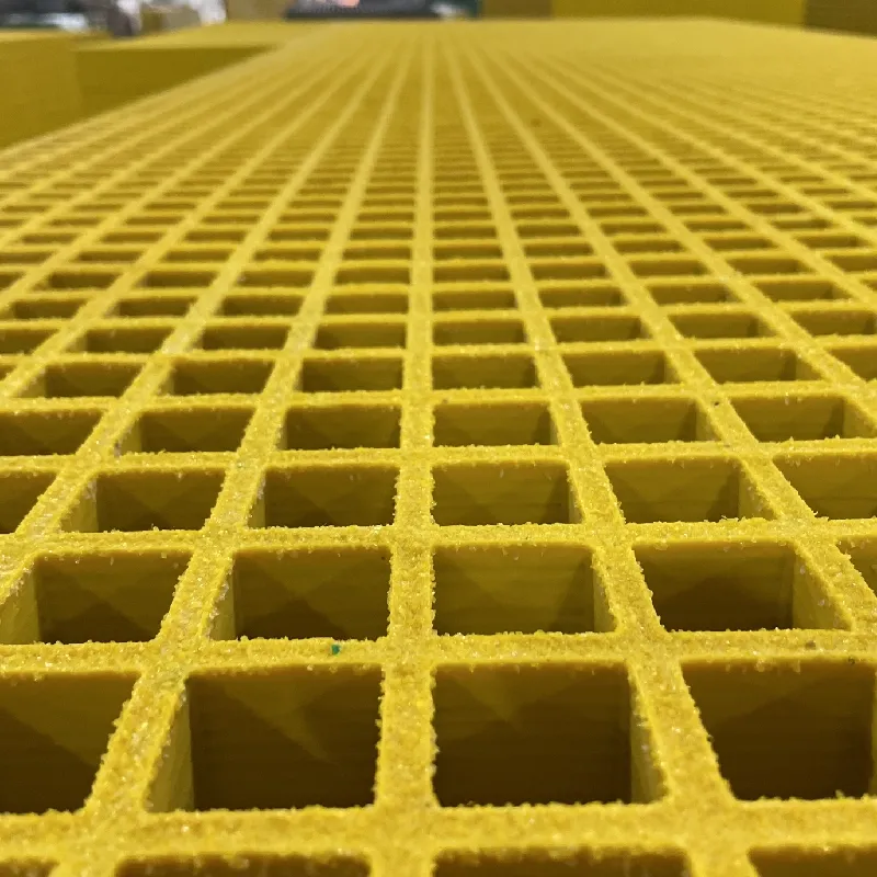 Grillage en fibre de verre résistant pour une utilisation intensive et durable