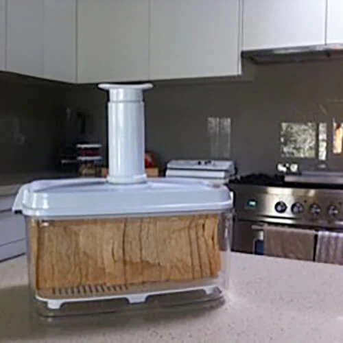 FOOD VACUUM STORAGE: CAN YOU VACUUM SEAL BREAD? Vacuum Freezer