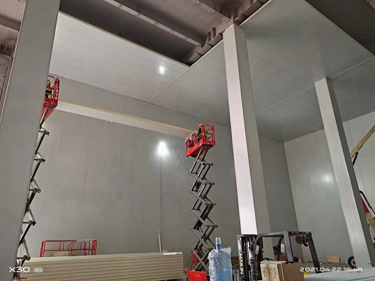 Parts for custom sliding doors in cold room, similar to cold room sliding door parts.