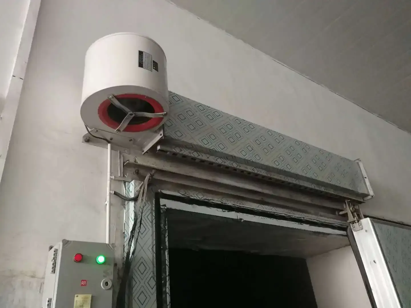 Custom Water-Cooled Screw Chillers for Efficient Cooling Solutions