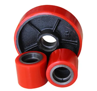 Understanding the Features and Benefits of Standard Pallet Jacks in Material Handling