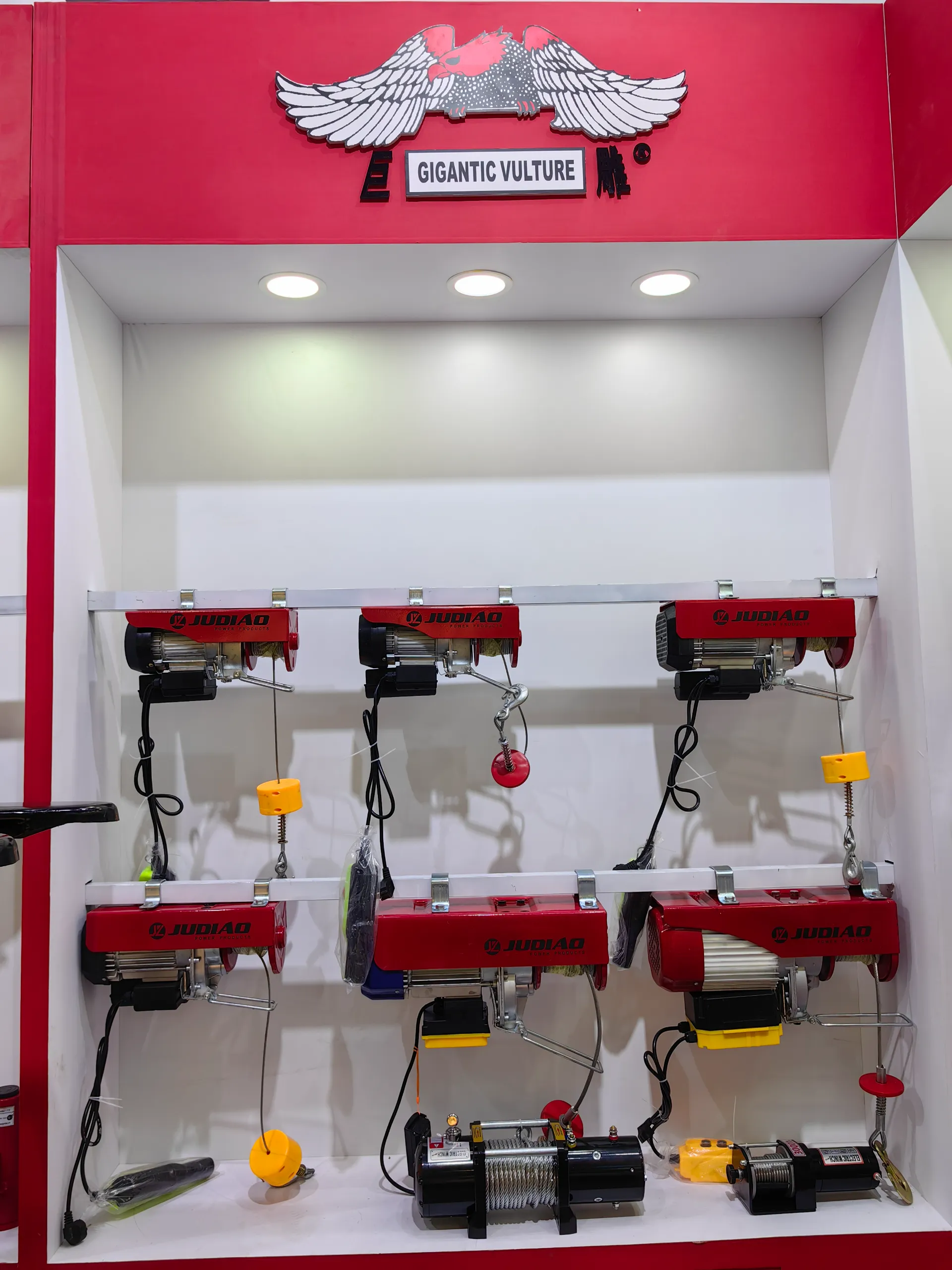 Efficient Semi-Automatic Pallet Jack for Streamlined Warehouse Operations and Material Handling