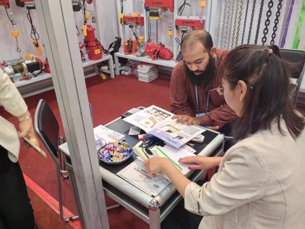 Hand Pallet Truck - CBY