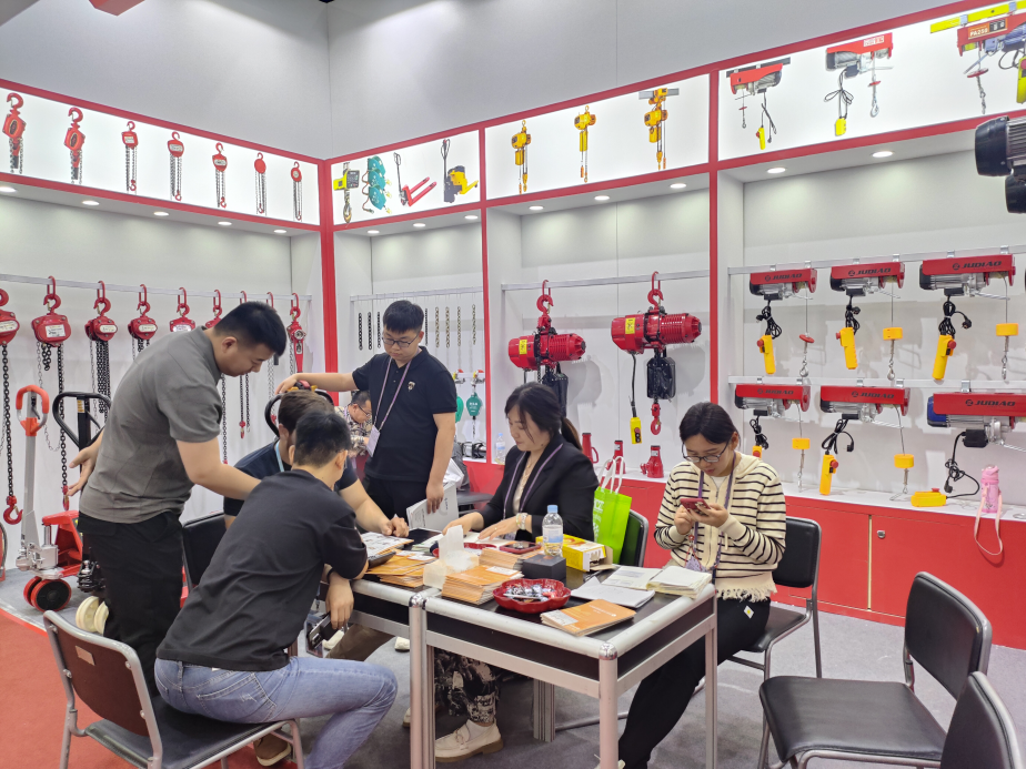 Quality Hoist Scales Available for Purchase - Reliable and Accurate Measurement Solutions Quality Hoist Scales Available for Purchase - Reliable and Accurate Measurement Solutions