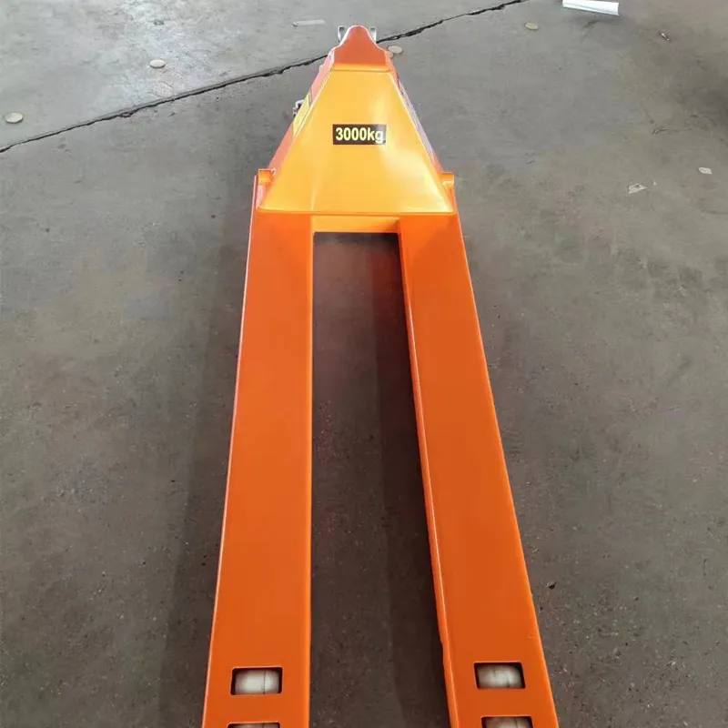 110V Electric Hoist Featuring Wireless Remote Control for Enhanced Convenience and Safety