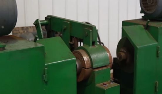 Understanding the Function and Importance of Drive Pulleys in Mechanical Systems and Machinery