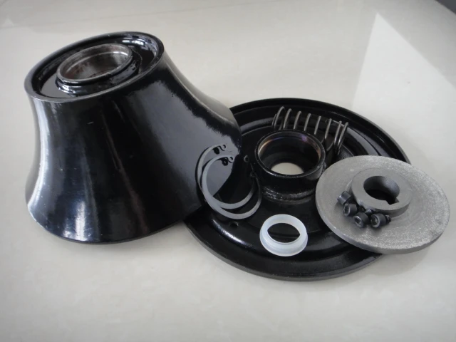 Exploring the Dynamics of Lagged Drum Pulleys in Mechanical Systems