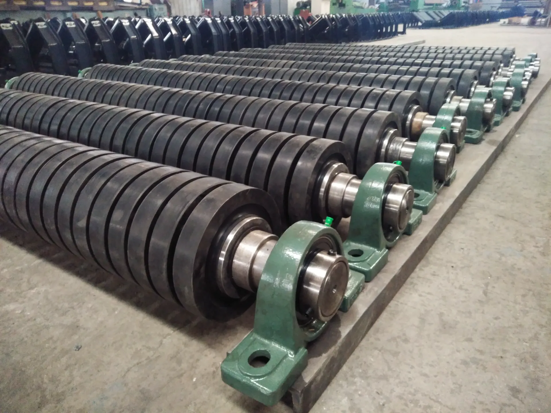 Troughing Rollers for Efficient Conveyor Belt System Design and Performance