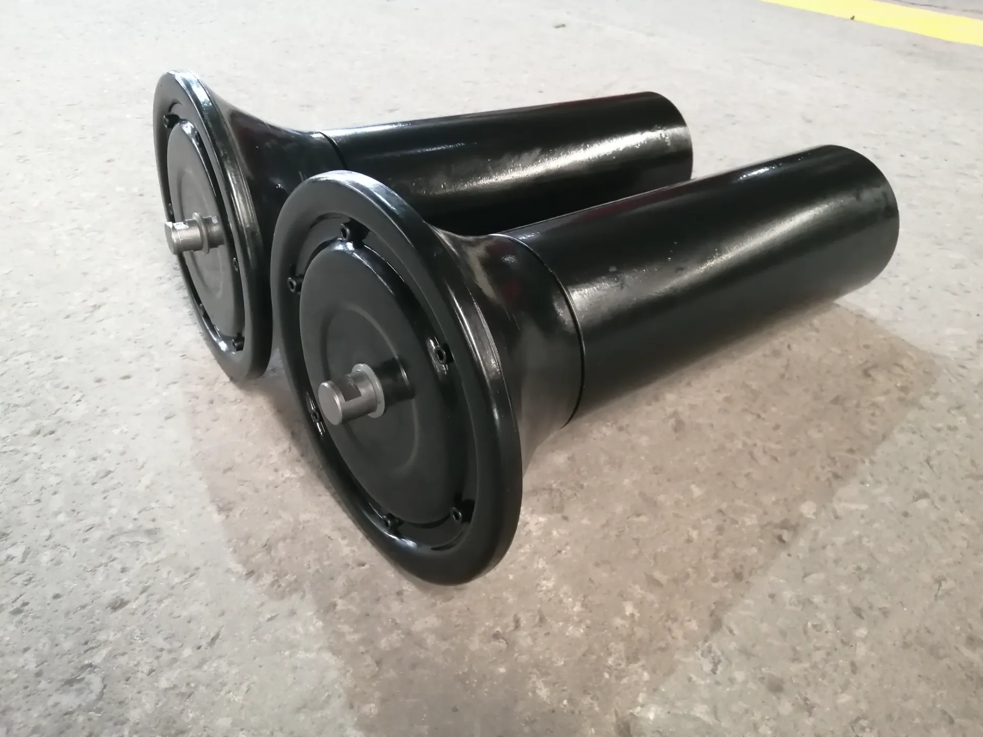 Understanding the Function and Types of Belt Conveyor Idlers in Material Handling Systems Understanding the Function and Types of Belt Conveyor Idlers in Material Handling Systems