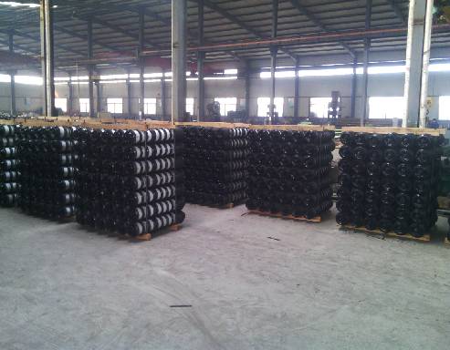 مكونات الحزام الناقل وأهميتها في العمليات الصناعية الحديثة