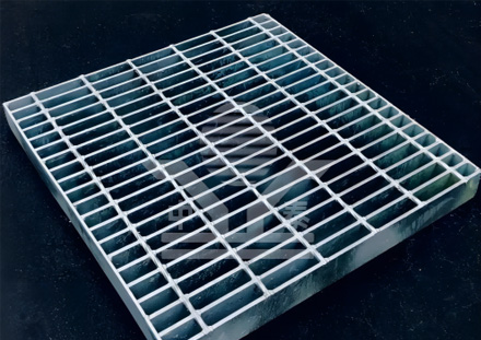 temporary snow fence