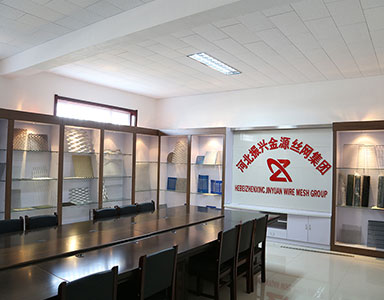 Netting Solutions for Supporting Climbing Plants in Your Garden Space