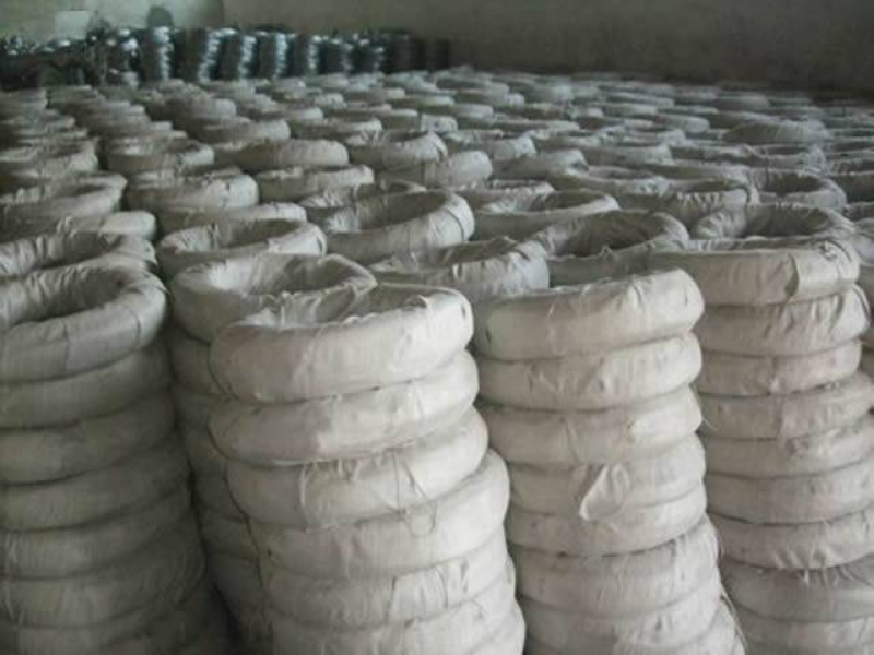 Cost of Cattle Fence Per Foot and Budgeting for Livestock Fencing