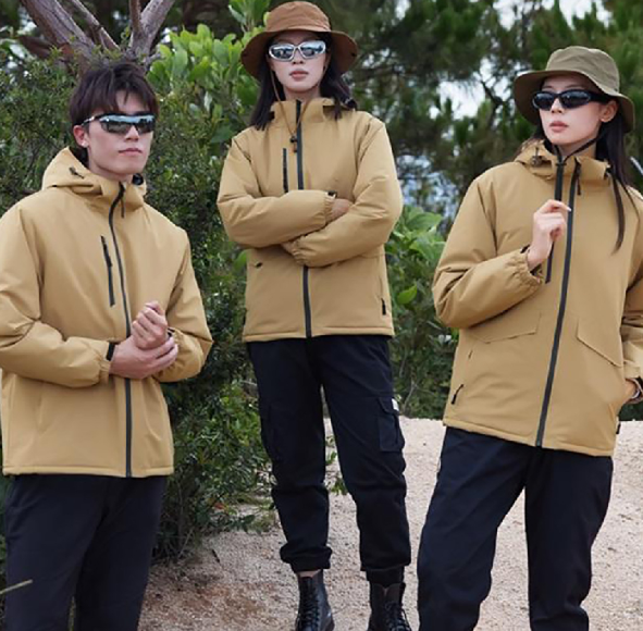 Outdoor Sport Jacket Zippered Pockets Secure Item Storage