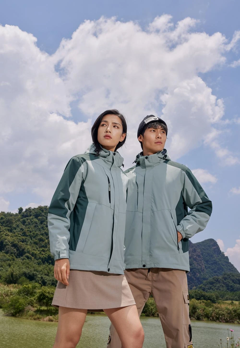 Durable Apron with Waterproof Features for Versatile Use in Cooking and Crafts