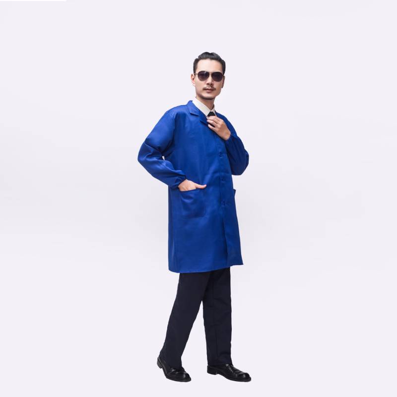 Lightweight Waterproof Jacket for Rainy and Windy Days Lightweight Waterproof Jacket for Rainy and Windy Days